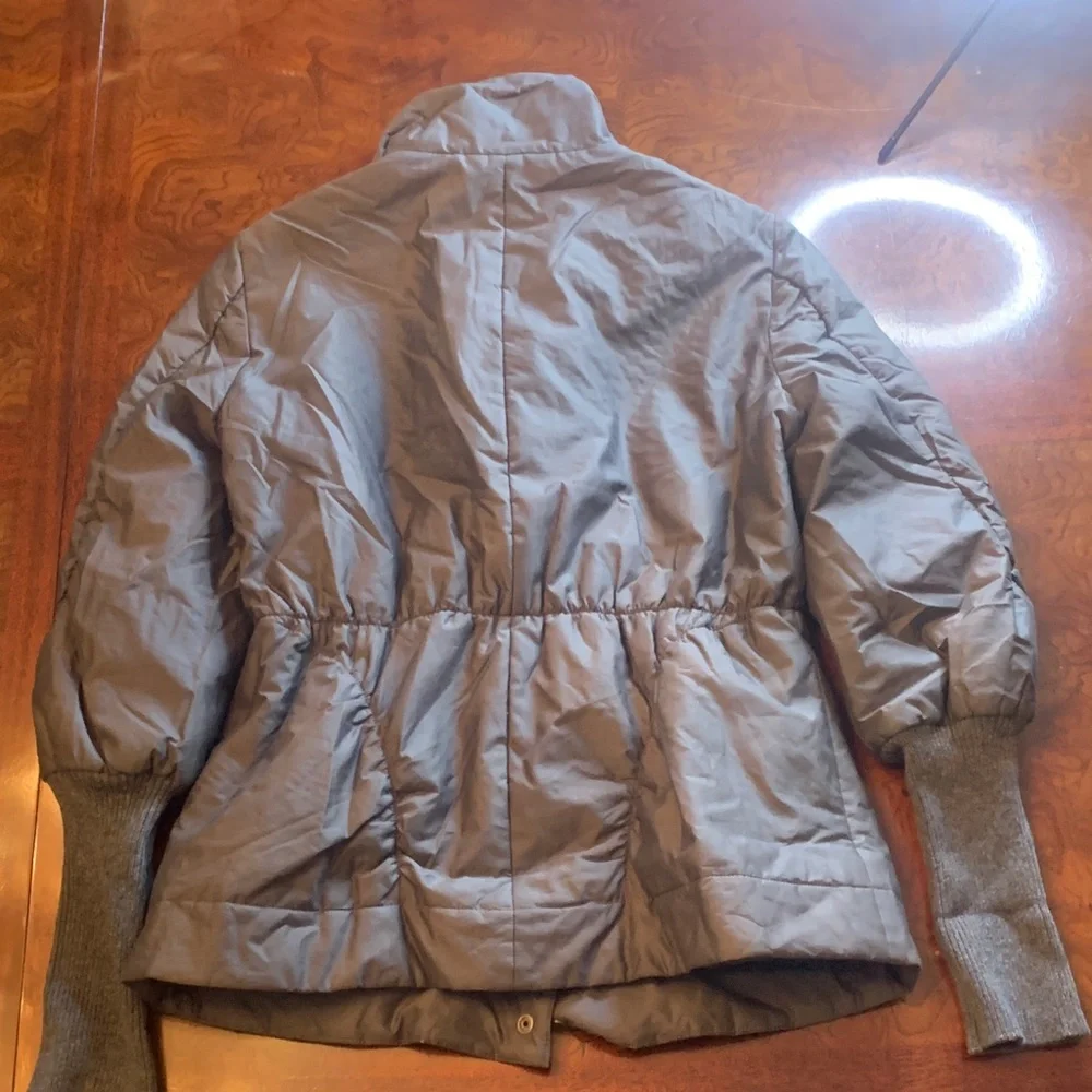 Rivamonti Quilted Gray Puffer Jacket w high funnel neck, cinch waist, knit cuffs